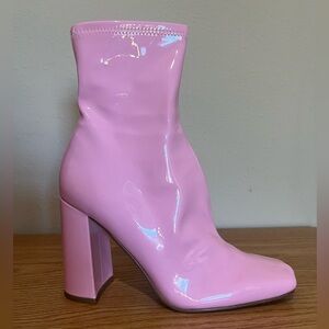 Steve Madden Lyden Pink Patent Boots, Size 8.5